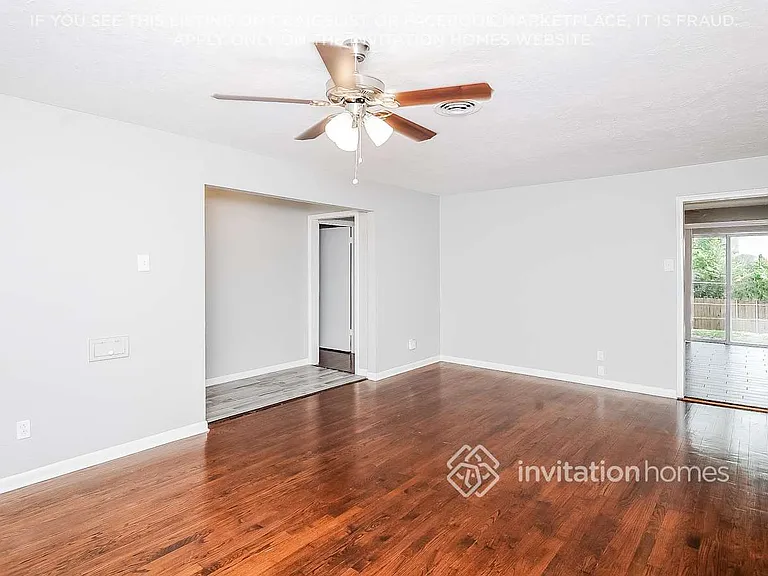 8514 Sweetwater Dr — Photo 4