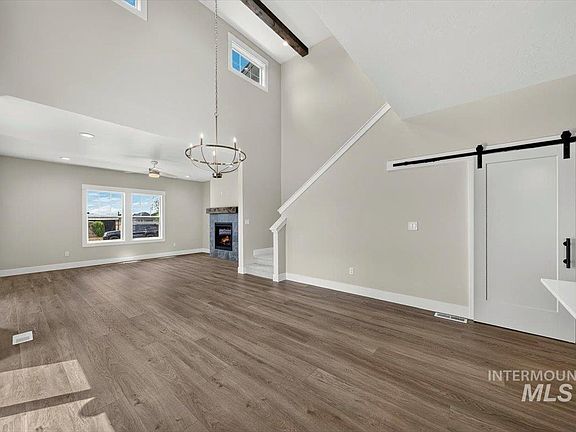 2nd image of 134-142 N Edgewood Ln #150