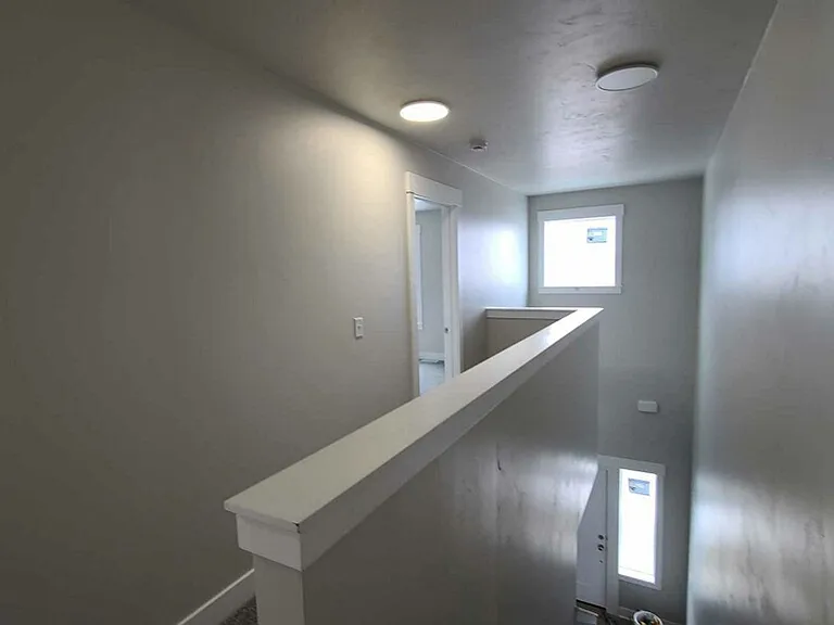 109 Hillcrest Ave — Photo 12