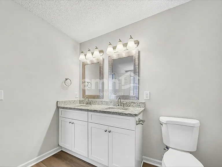 2116 Maple Tree Ct — Photo 12