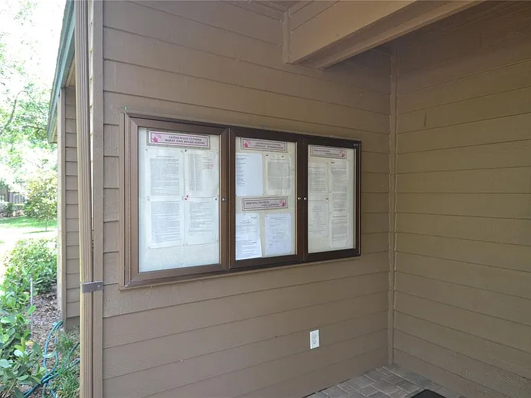 605 Lennox Rd W — Photo 30