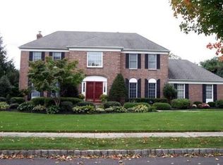 2 Norfolk Dr, Princeton Junction, NJ