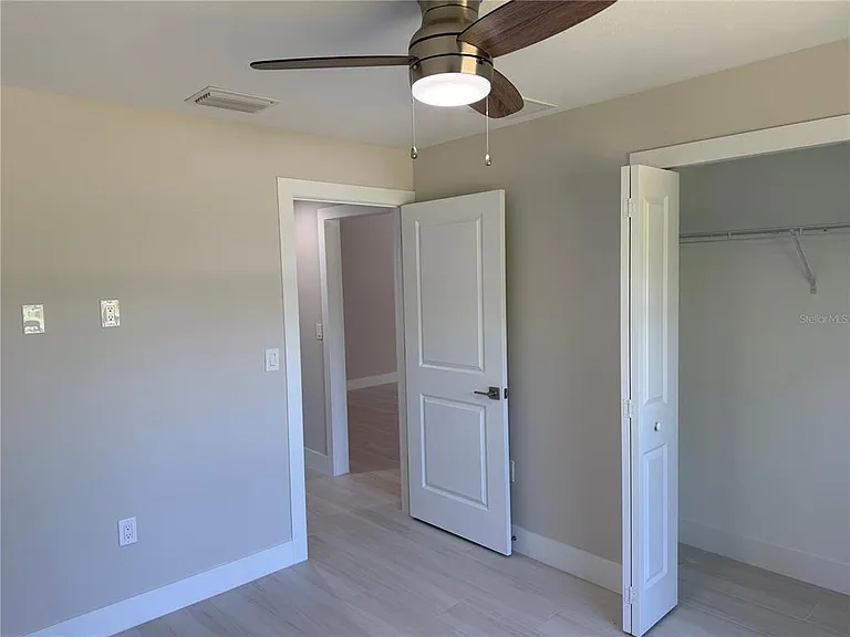 23367 Mayville Ave — Photo 25
