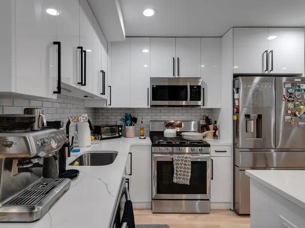 287 Webster Avenue image 6 of 21