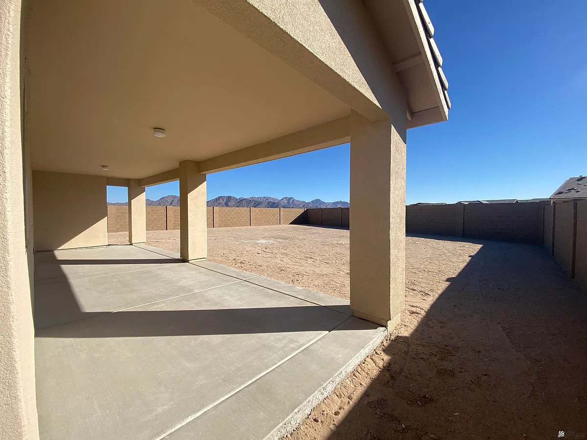 Building Photo - 12673 S 50th Dr