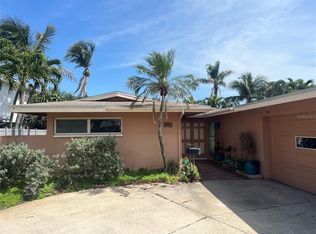 1173 Eden Isle Dr NE, Saint Petersburg, FL 33704