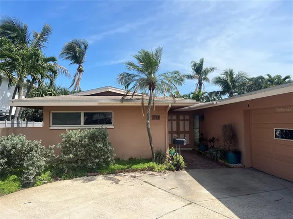 1173 Eden Isle Dr NE, Saint Petersburg, FL 33704