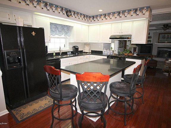 201KITCHEN