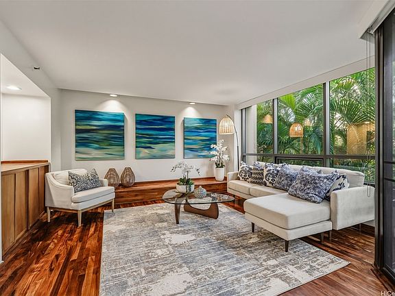 5th image of 1525 Wilder Ave APT 207