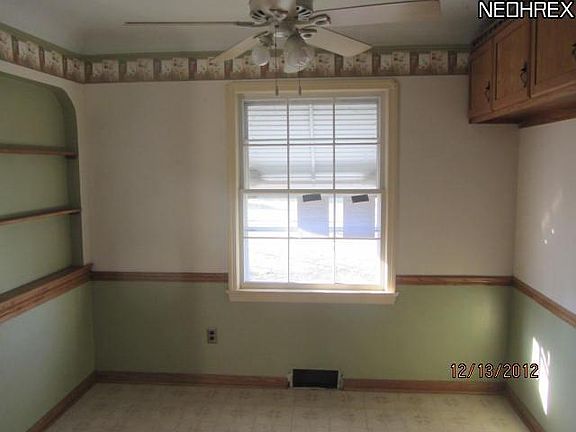 4th image of 5161 Lucydale Ave