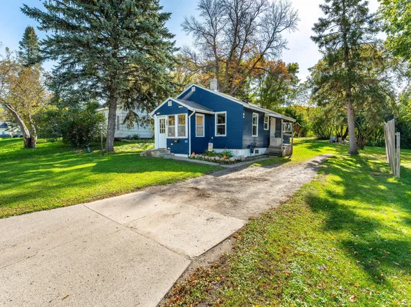 810 E Junius Ave, Fergus Falls, MN 56537