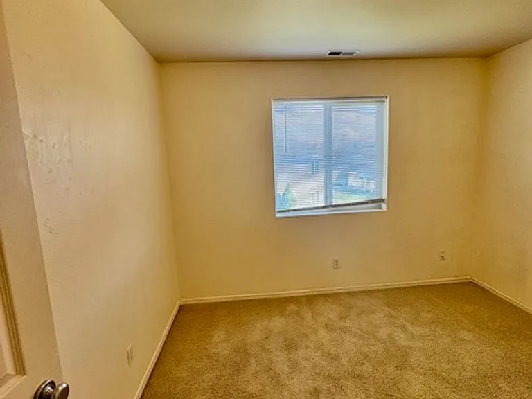 916 Shirley Pl #E — Photo 30