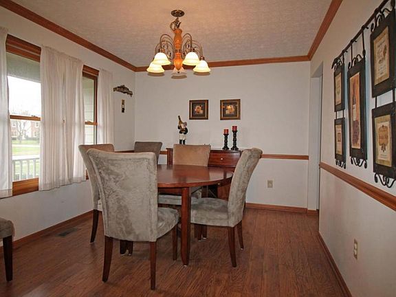 3rd image of 41 Alyssa Dr