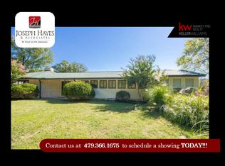 18884 Coppermine Rd, Rogers, AR 72756