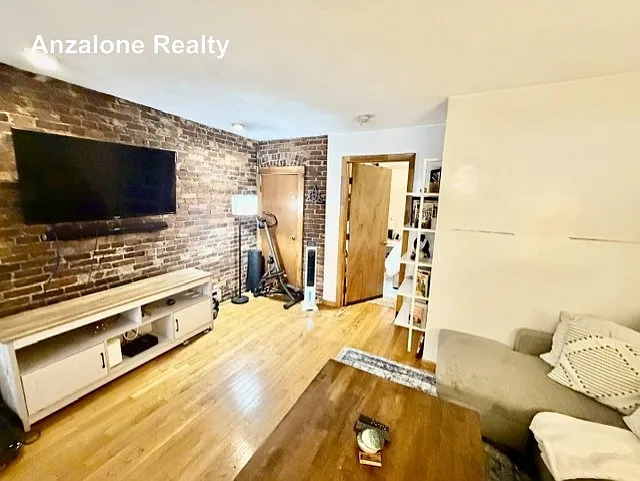 22 Thacher St #3 — Photo 5