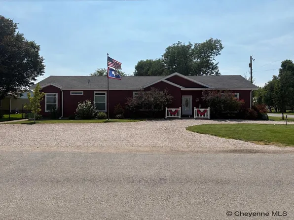 251 E Oak Rd, Wheatland, WY 82201