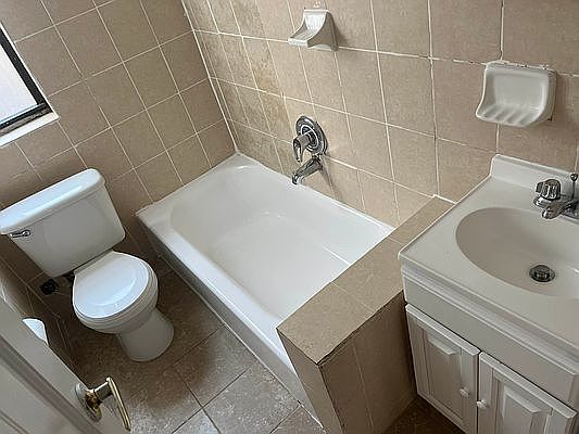 5th image of 559 W 156th St #3I