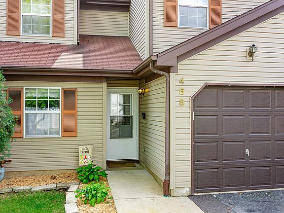 3rd image of 468 Minnesota Cir