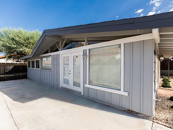 2nd image of 52352 Avenida Juarez
