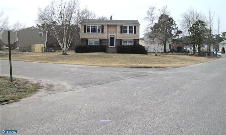 1st image of 418 Cherokee Dr