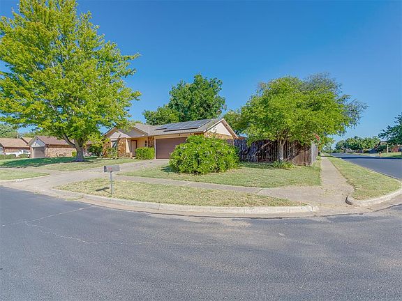 4th image of 1809 Vanessa Dr