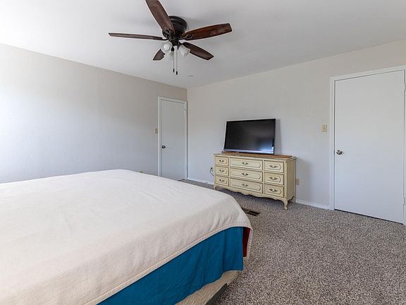 4th image of 7116 Sweetbriar Ct