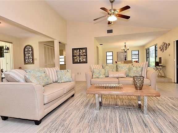 5th image of 335 Cypress Creek Cir