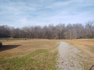 232 W Biggs Rd, Cottontown, TN 37048