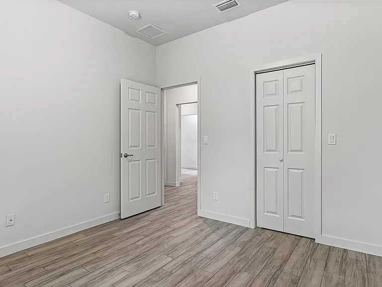 7704 Pacific Ave — Photo 16