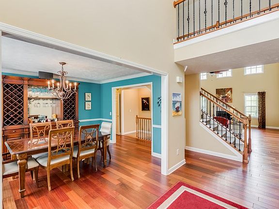 4th image of 425 Cumberland Hills Dr