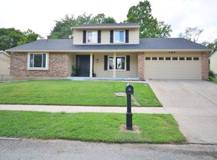 489 Melanie Meadows Ln, Ballwin, MO 63021