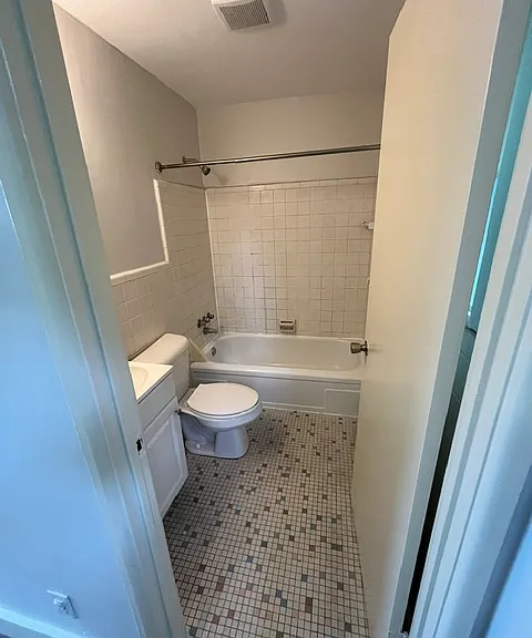 5 W North St #4 — Photo 6
