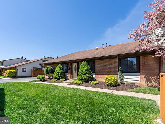 3rd image of 8415 Del Norte Ct #85