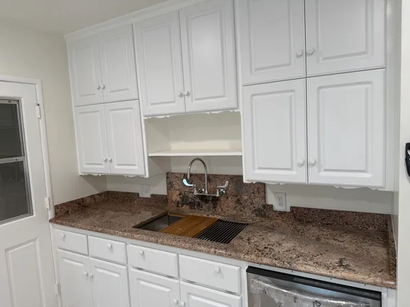 2320 Mira Vista Ave #2320, Montrose, CA 91020