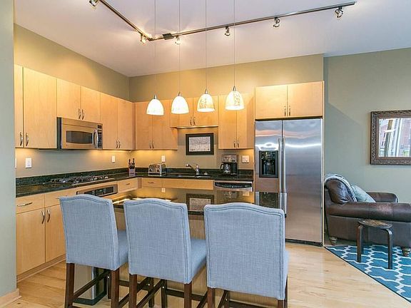 2nd image of 215 10th Ave S Unit 334