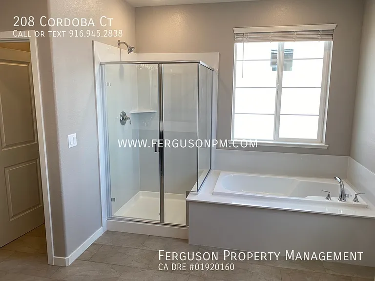 208 Cordoba Ct — Photo 16
