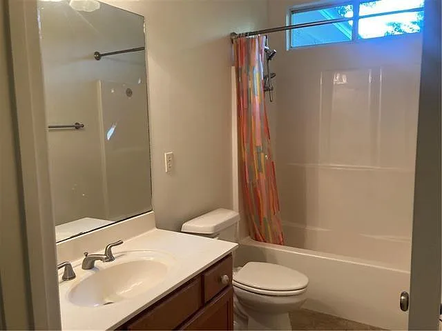 1321 W 19th Ave — Photo 10