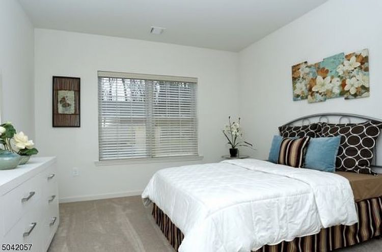 2nd image of 21 Park Dr