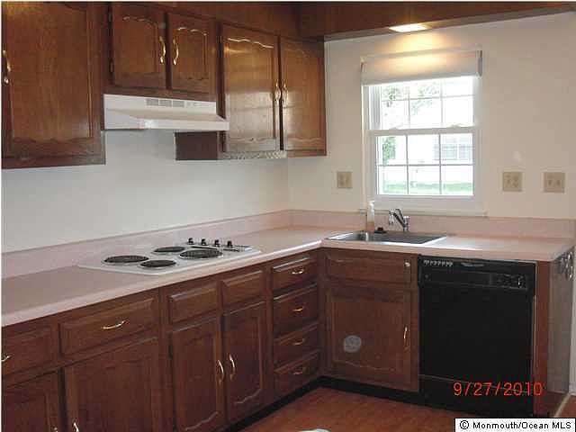 2nd image of 1260 Argyll Circle #C
