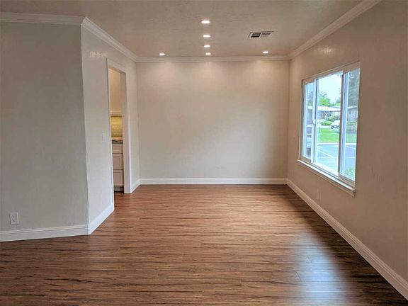5th image of 60 Quail Hollow Dr #60