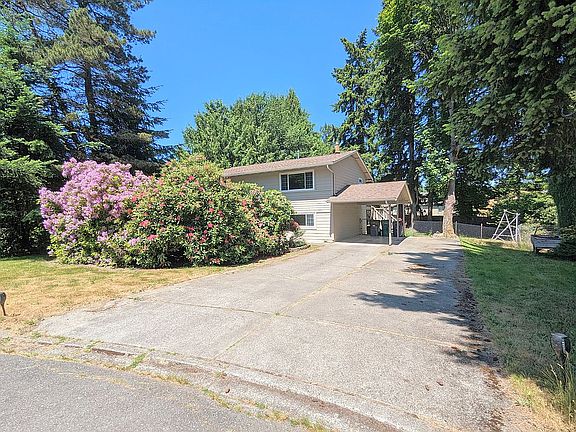 3rd image of 13702 NE 83rd St