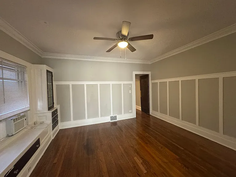 1365 Phelps Ave — Photo 4