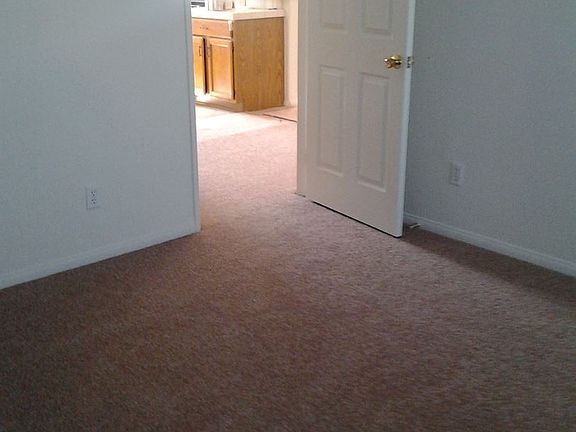 5th image of 10236 McClemont Ave APT C