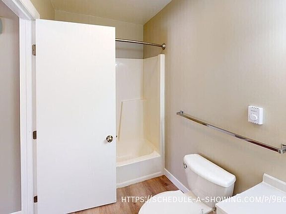 3rd image of 403 E Park St APT 32