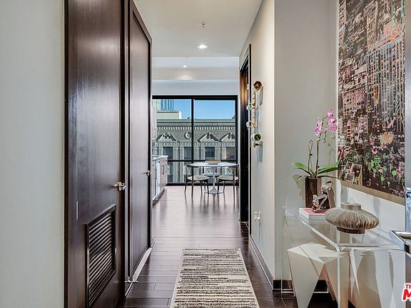3rd image of 655 S Hope Street #1203