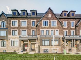 5 Selfridge Way, Whitby, ON L1N9E7