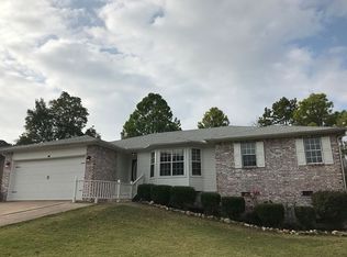 207 Greentree Dr, Tahlequah, OK 74464