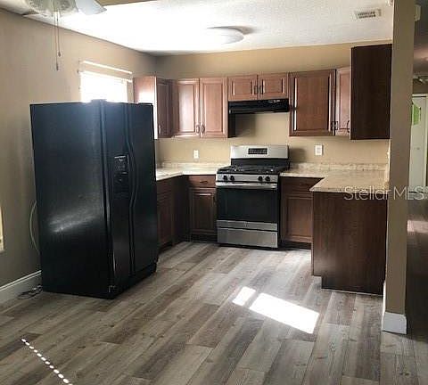 2nd image of 1104 Fremont Park Ave