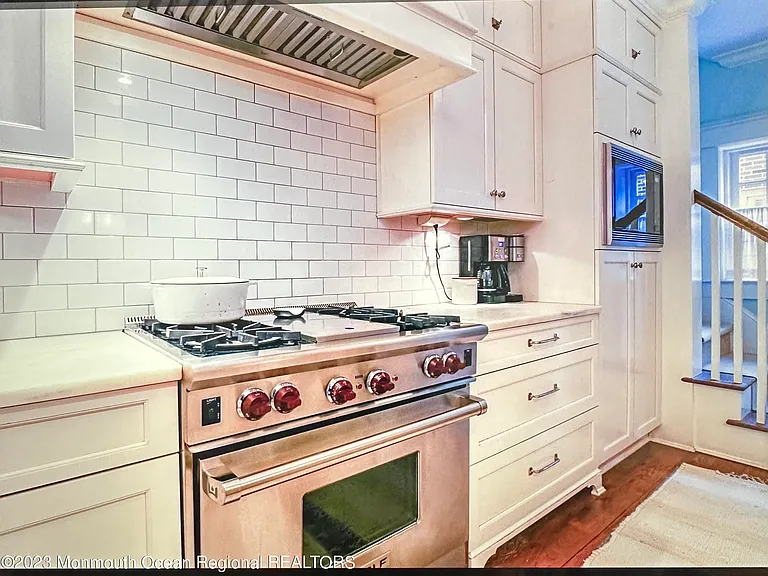 505 Washington Ave — Photo 10