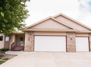1209 S Mac Dougall Cir, Sioux Falls, SD 57106